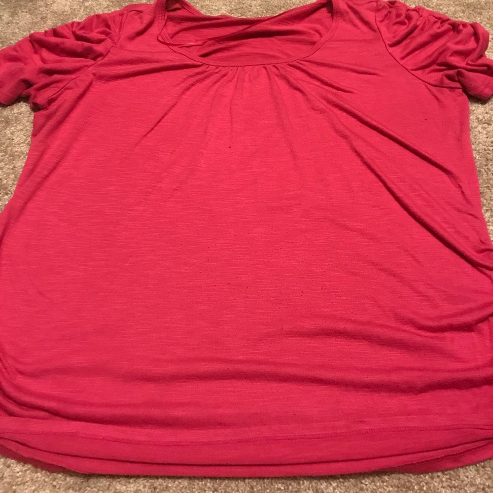 Pink short sleeve shirt